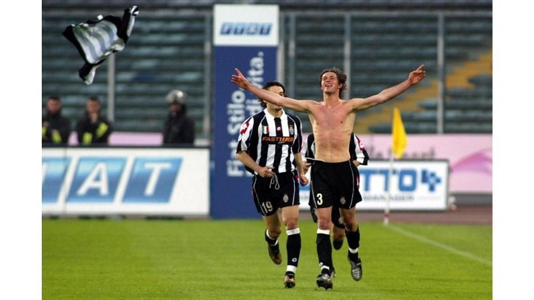 Tacchinardi, durante un partido con la Juventus. Foto: juventus.com/it/