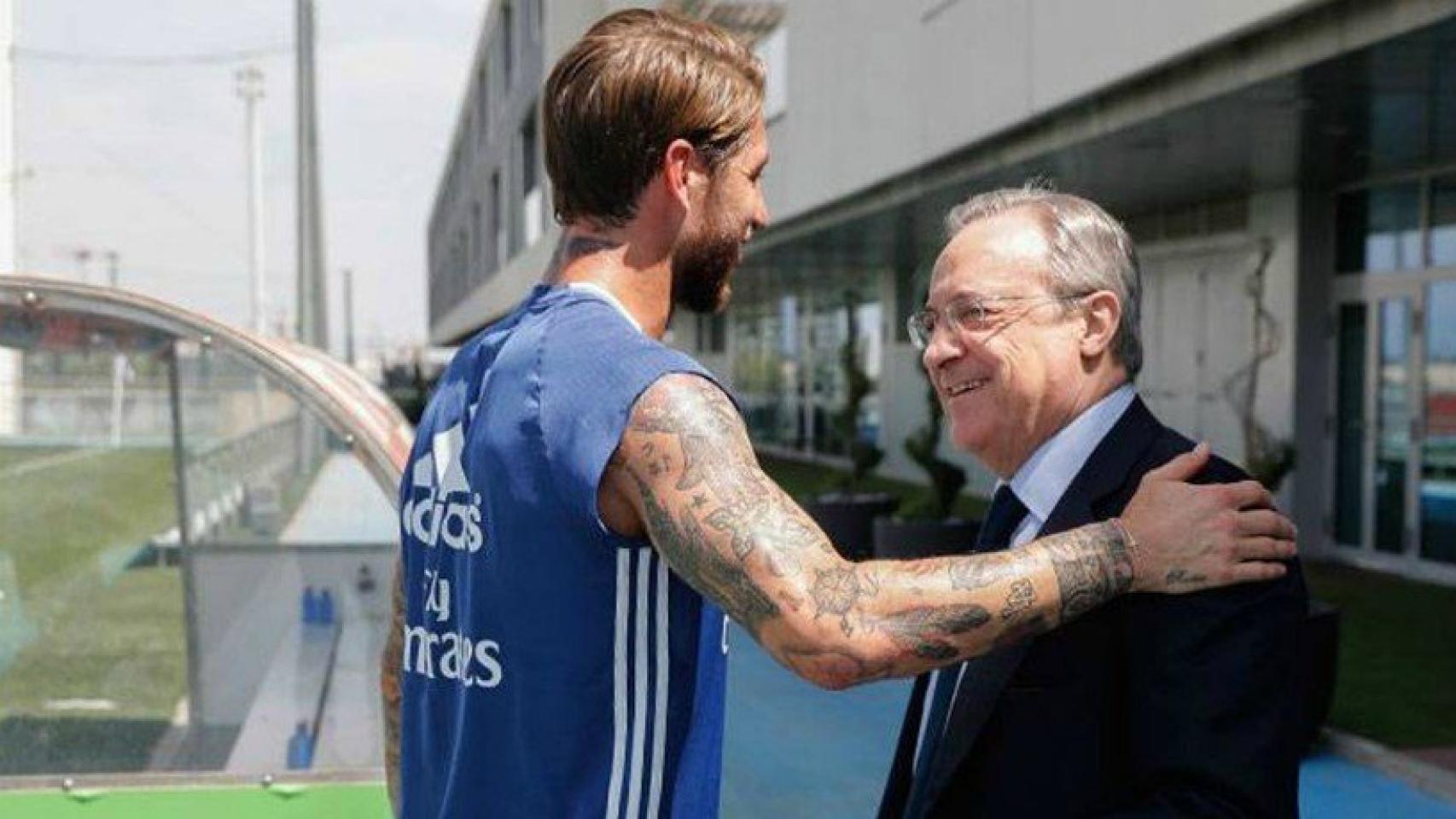 Sergio Ramos saluda a Florentino Pérez