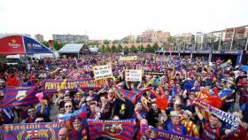 La afición del Barça en la fan zone de Madrid