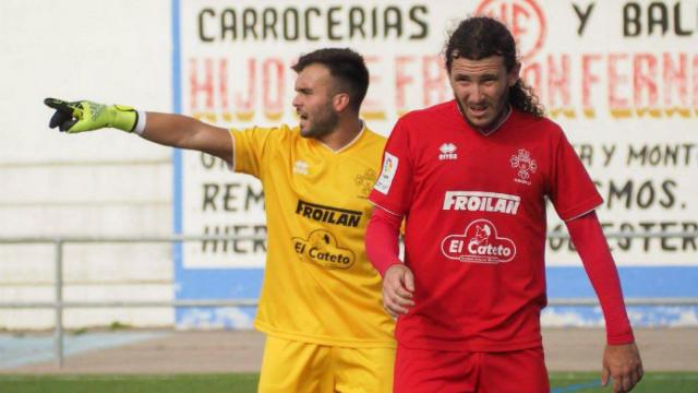 Rivero junto a Astillero, otro de los renovados. Foto: Borja MG