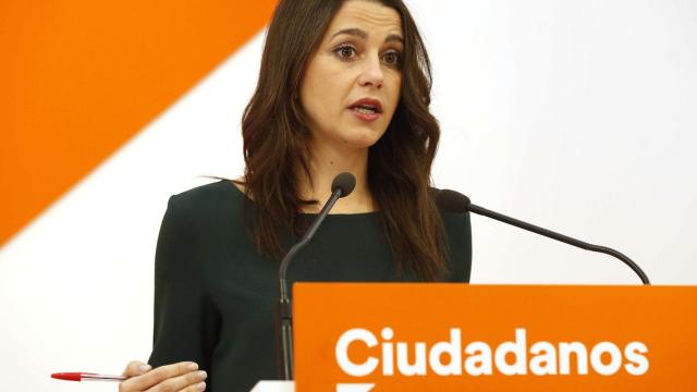 Arrimadas arrasa en las primarias de Ciudadanos en Cataluña