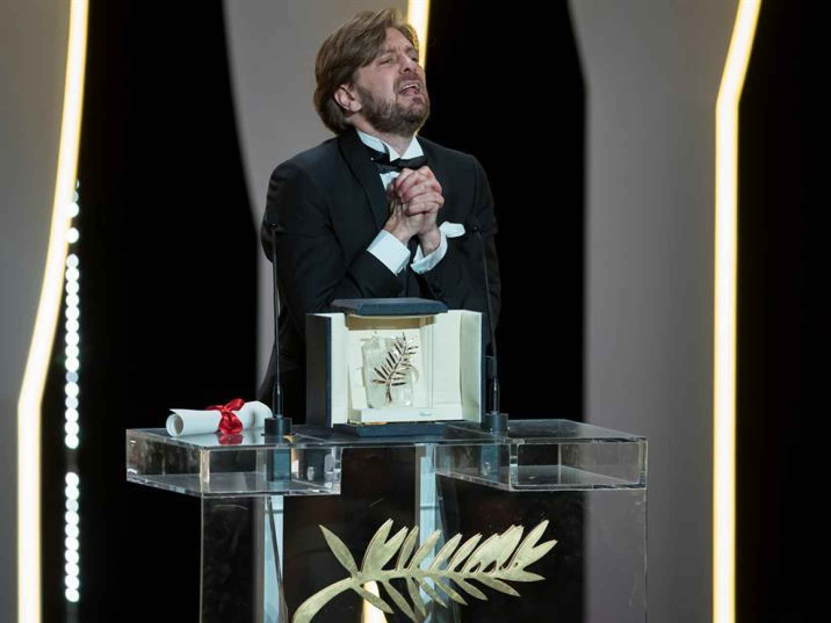 Ruben Ostlund con su Palma de Oro.