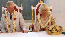 Carlos de Inglaterra y su mujer, Camila, durante un viaje a la India.