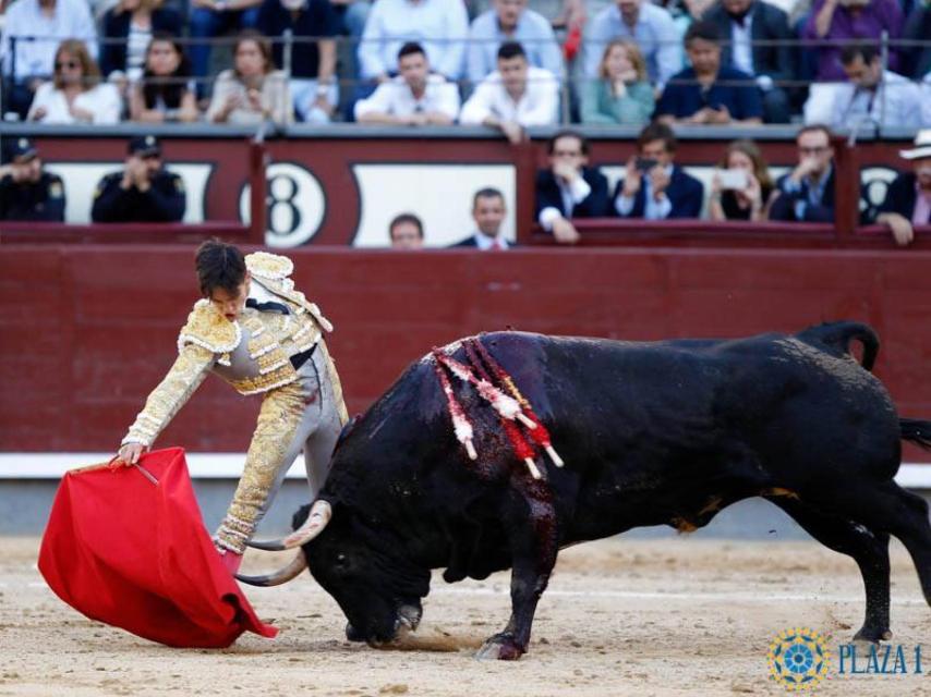 Derechazo de Gonzalo Caballero en Las Ventas