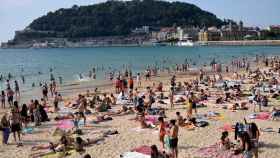 Los vecinos europeos disfrutan de las playas españolas cada verano.