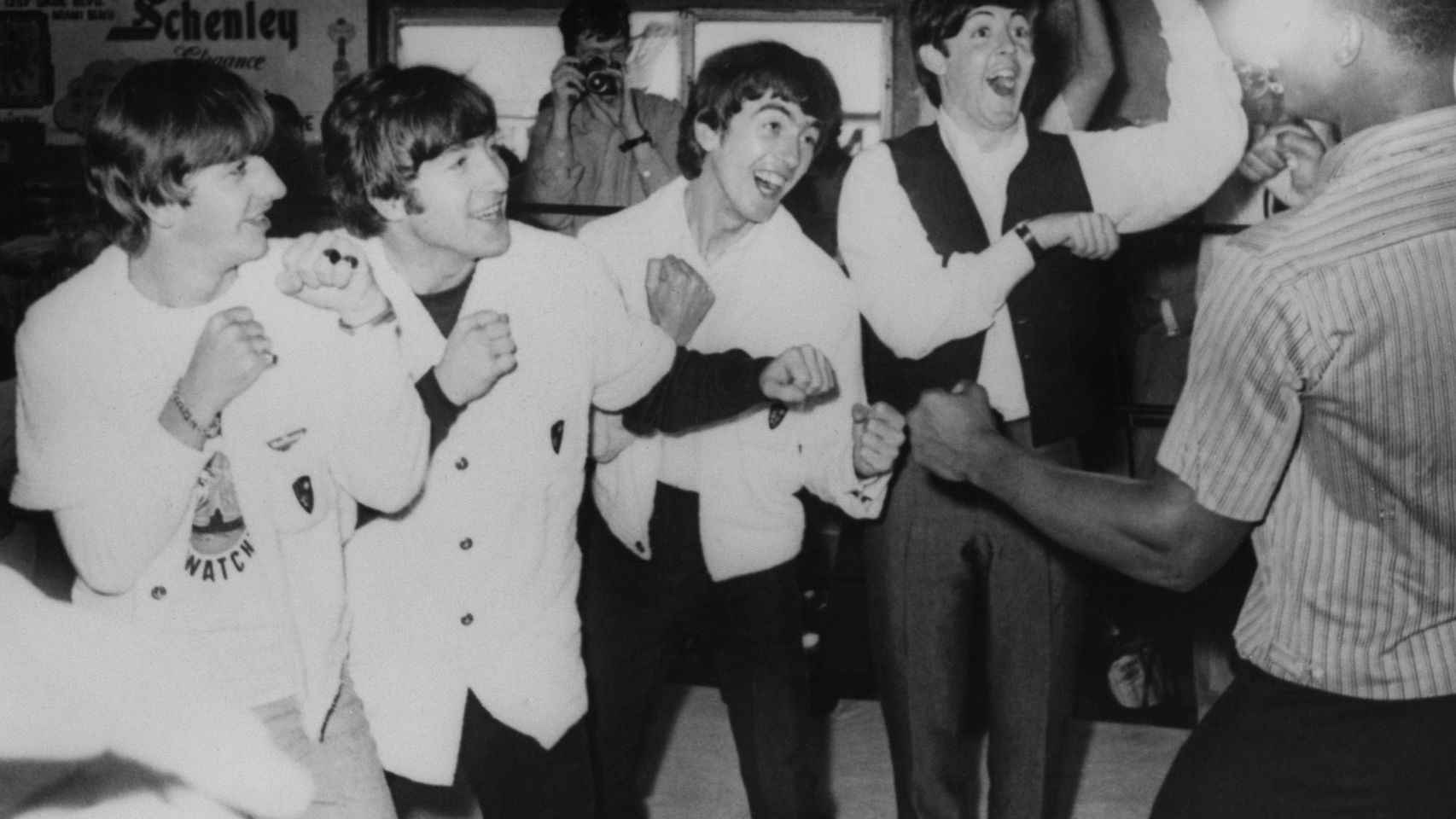 Los Beatles junto a Mohamed Ali.