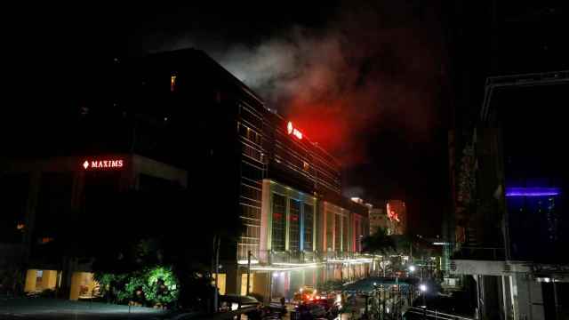 Exterior del resort atacado en Manila.