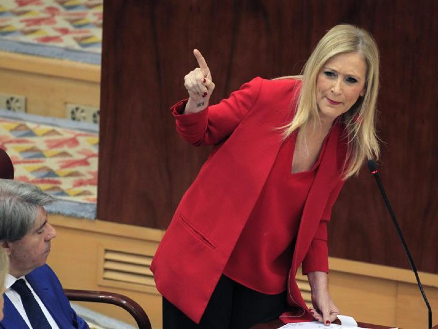 Cifuentes, durante la sesión de control en la Asamblea de Madrid.