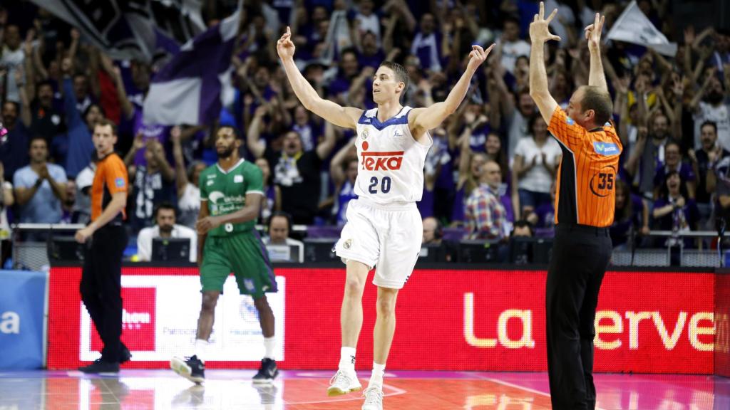 Jaycee Carroll celebrando uno de sus triples contra Unicaja.