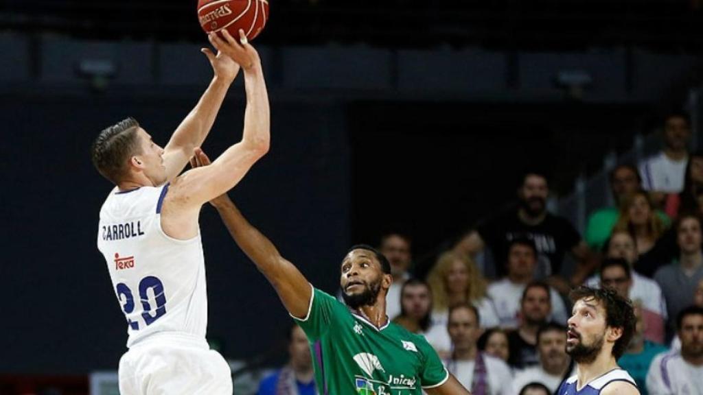 Carroll ante Unicaja. Foto: acb.com