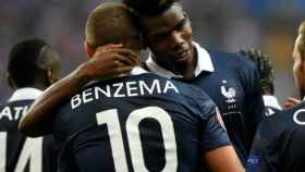 Benzema junto a Pogba en la selección de Francia. Foto fff.fr
