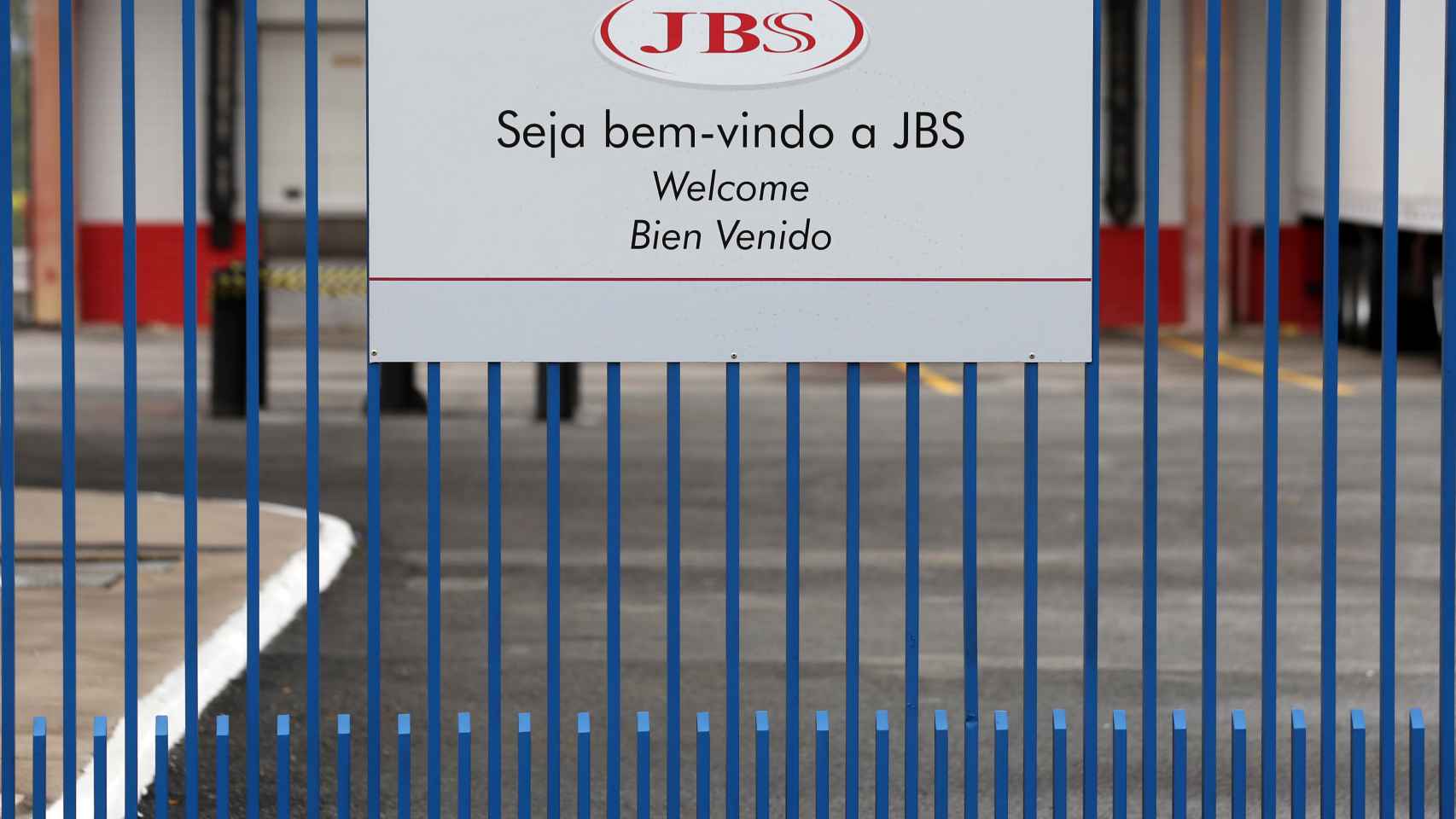 Instalación de  JBS cerrada.