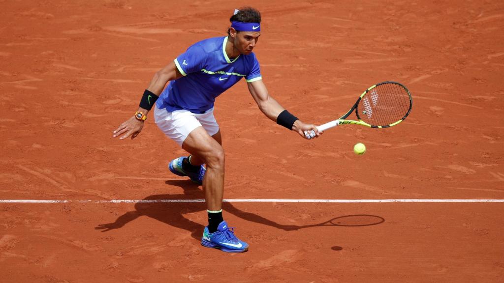 Nadal, haciendo una dejada ante Bautista.