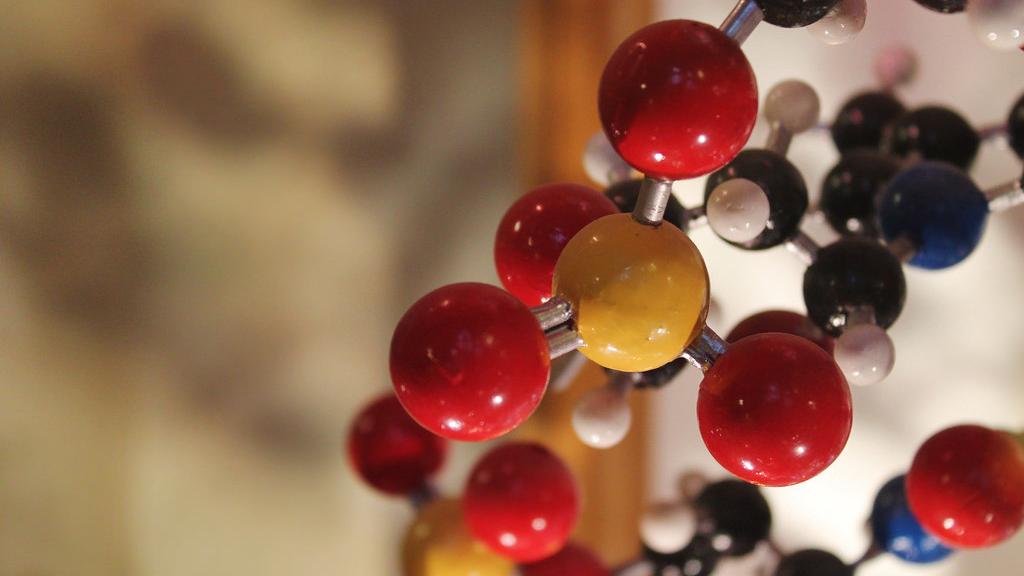 Los científicos Francis Crick y Maurice Wilkins se intercambiaron varias cartas incendiarias por sus investigaciones paralelas sobre el ADN.