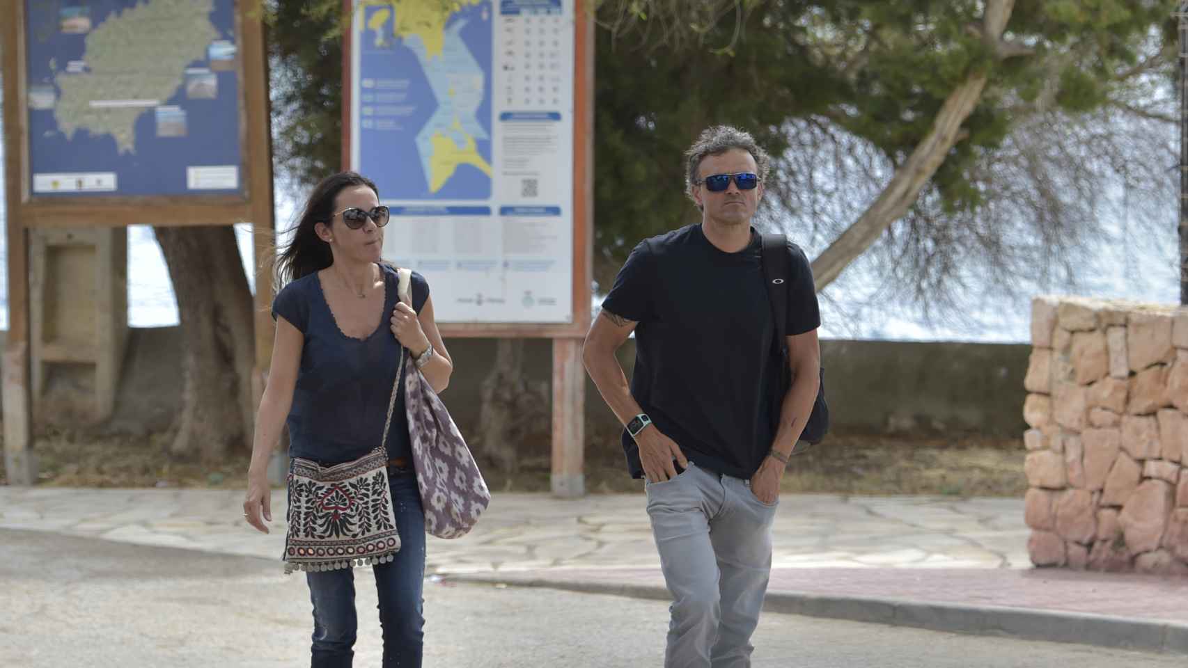 Luis Enrique y su esposa Elena en Ibiza.