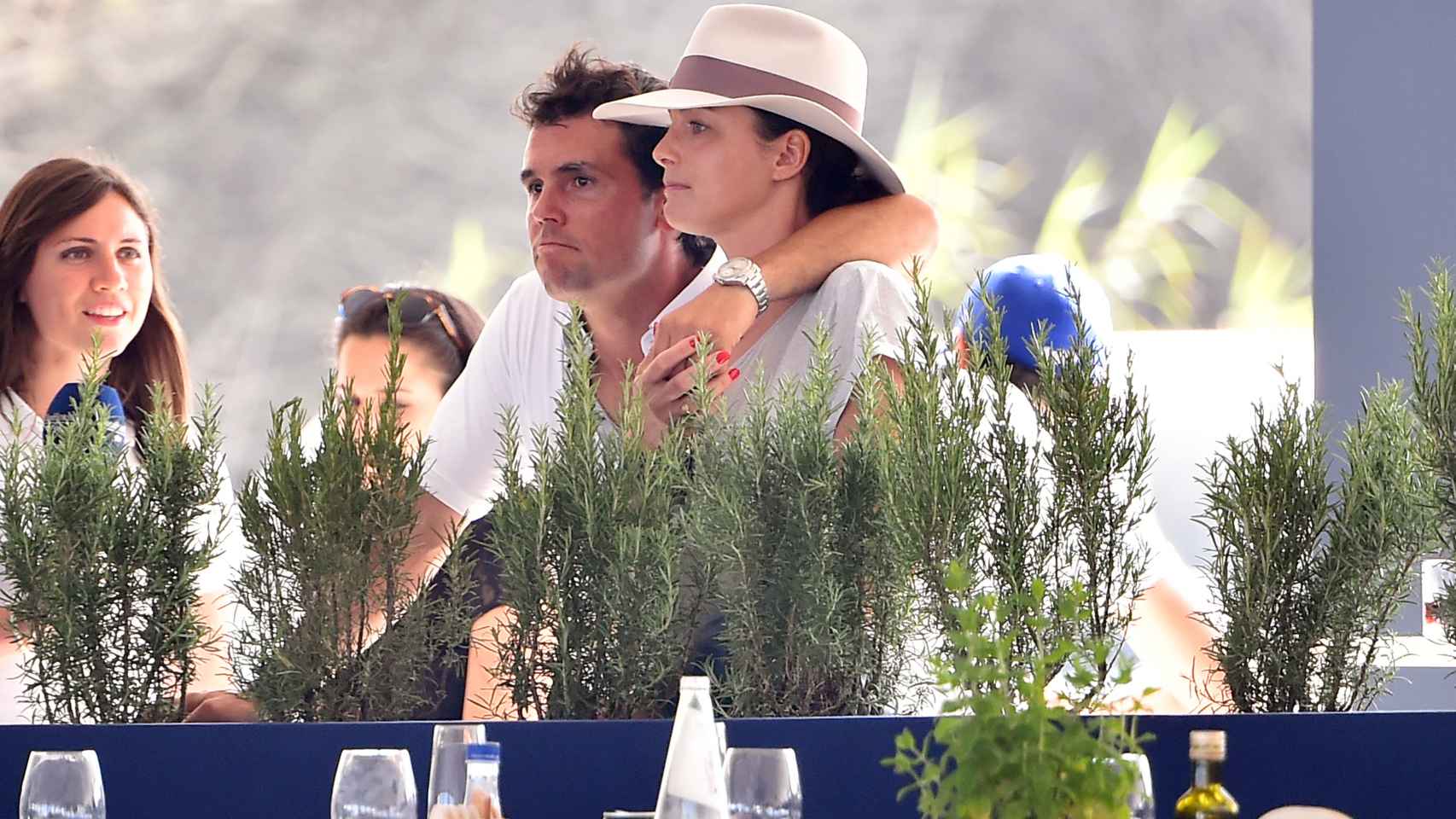 Sergio Álvarez con su novia, la alemana Nina Ulenberg.