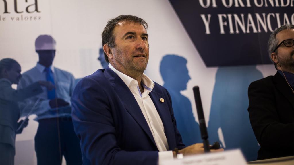 Quirze Salomó, CEO de Nostrum, iniciando la mesa redonda de casos prácticos.