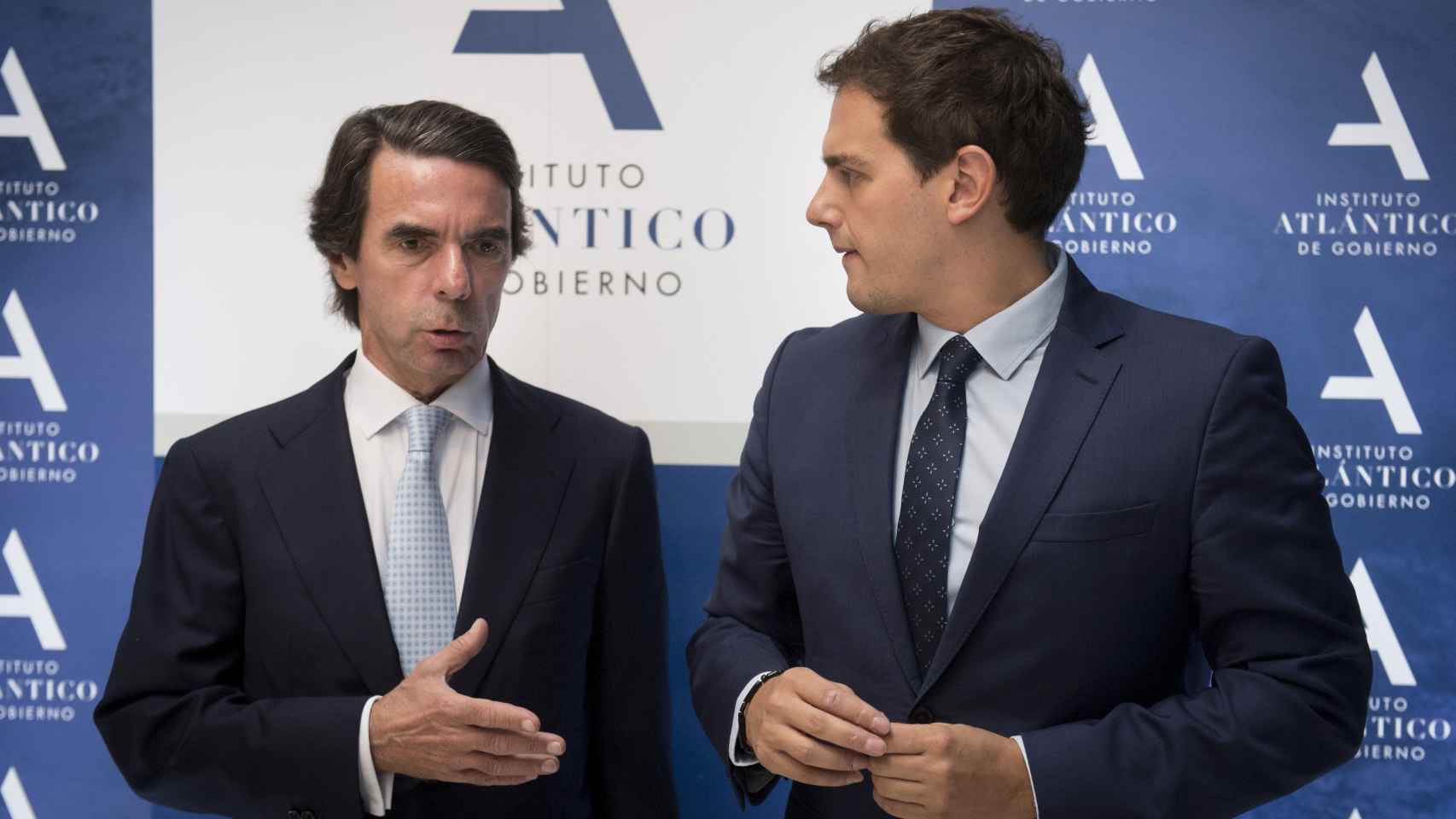 Aznar y Rivera durante la clausura de la II Semana Atlántica en Madrid.