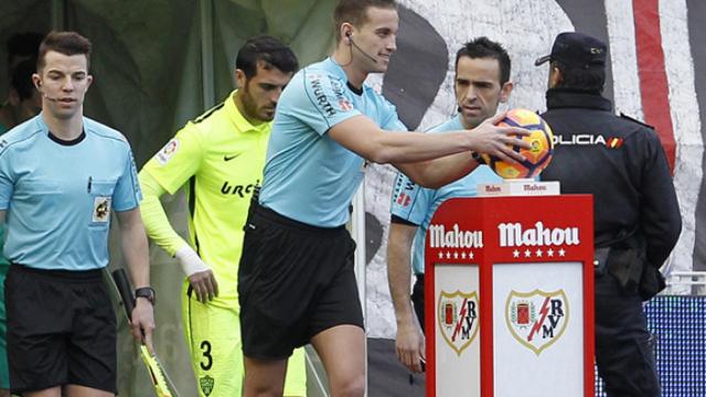 FOTO: Alberola Rojas, en un partido de este curso en Vallecas