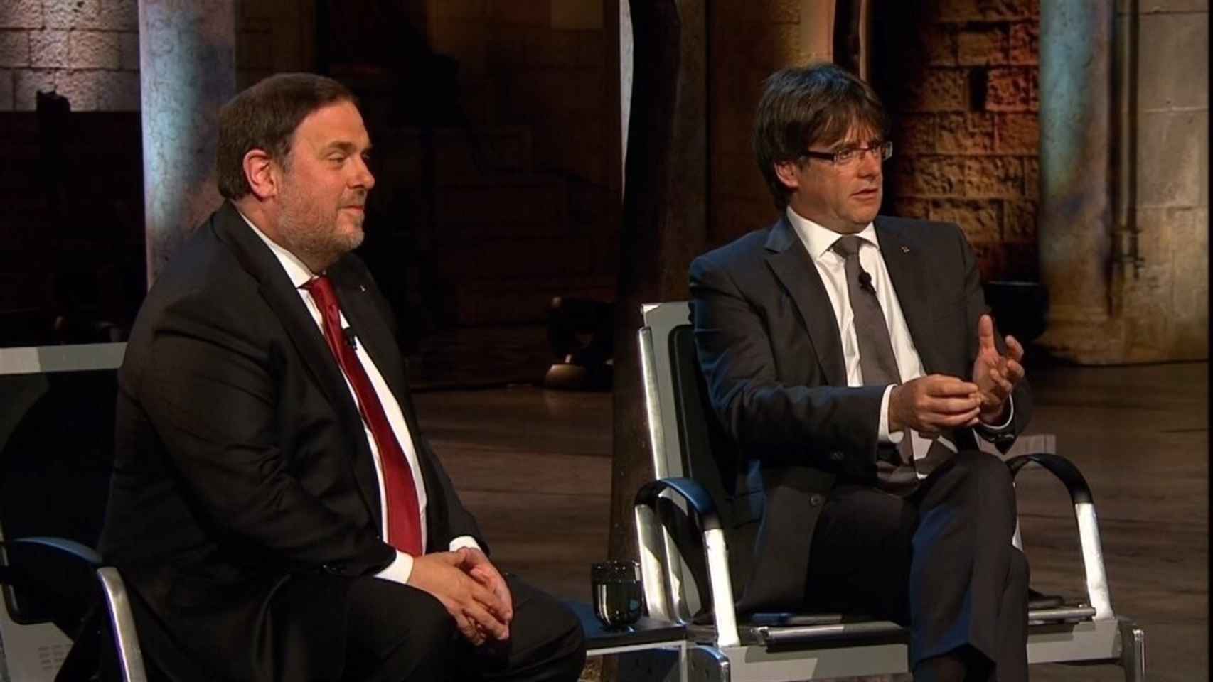 Junqueras y Puigdemont, durante su entrevista en TV3.
