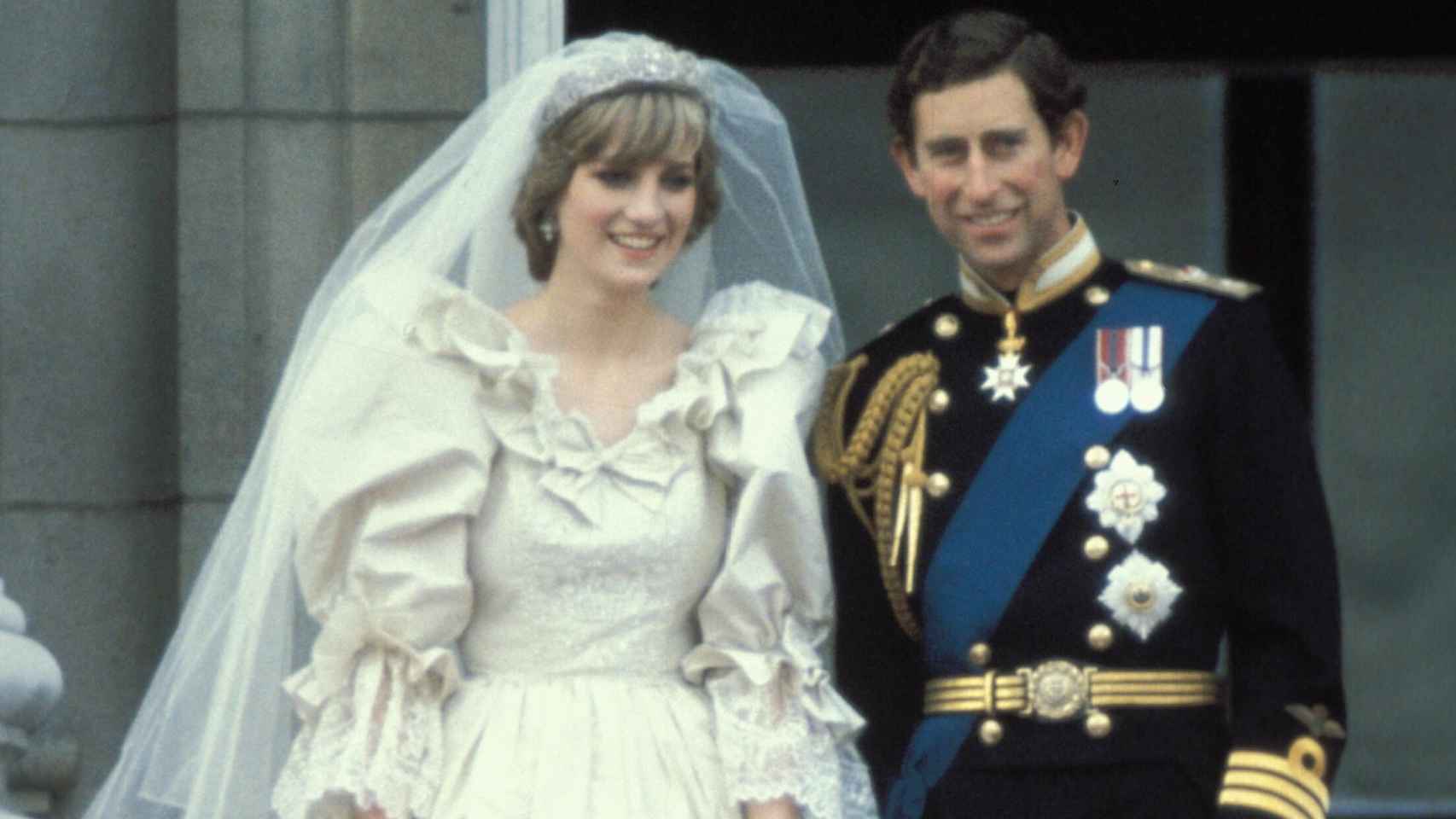 Lady Di y Carlos de Gales, el día de su boda.