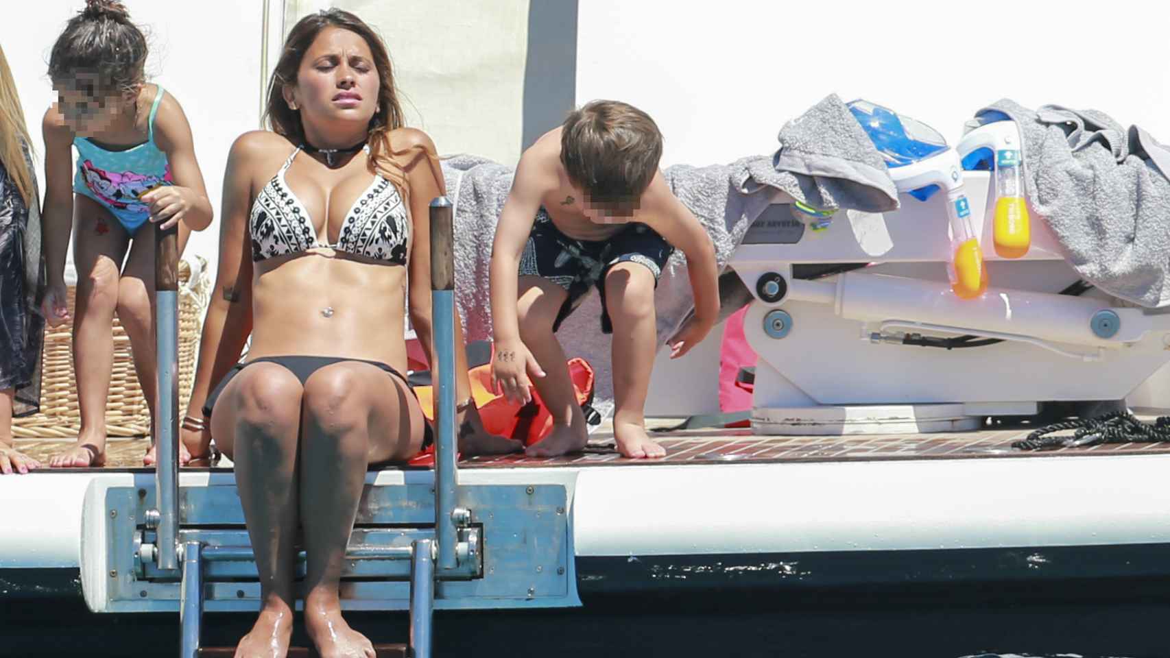 Antonella Roccuzzo y Messi, vacaciones en Ibiza a unas semanas de su boda