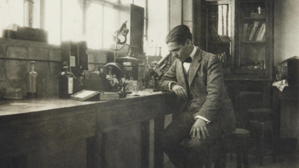 Image: Lorca en su habitación, recuerdos de la Residencia