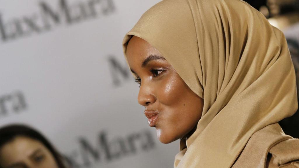 La modelo Halima Adem en el último desfile de Max Mara. | Foto: Getty Images.