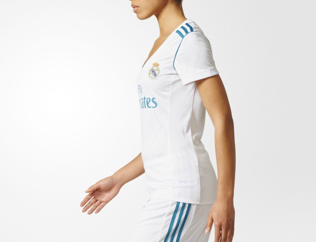 La versi n para mujeres de la nueva camiseta del Real Madrid causa