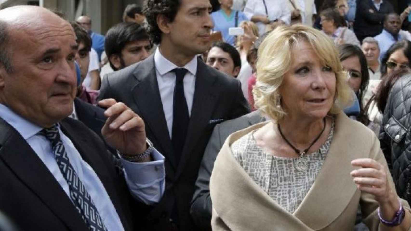 Beltrán Gutiérrez y Esperanza Aguirre en una imagen de archivo