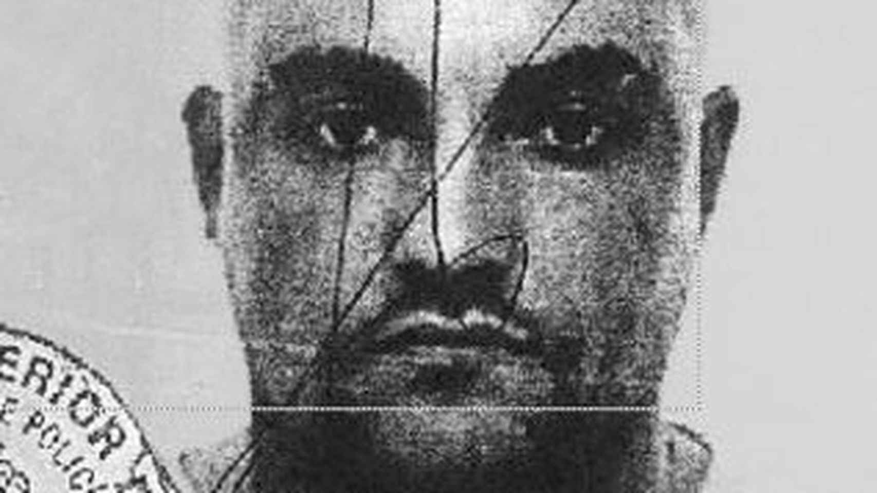 Foto de la ficha policial de Óscar del Pino, vinculado a Hammerskin y detenido por asesinato