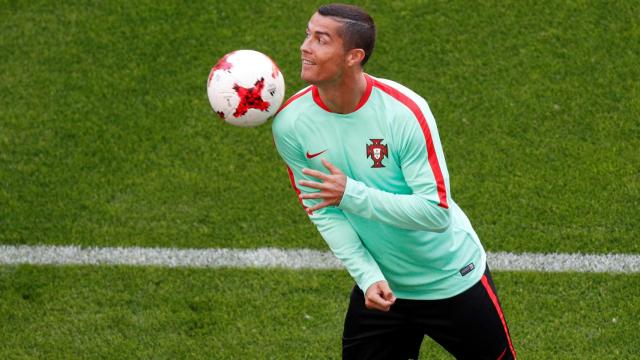 Cristiano, en un entrenamiento con Portugal en Rusia.