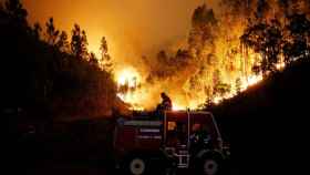 Al menos 62 muertos en el peor incendio de la historia de Portugal