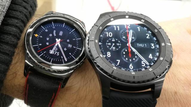 Samsung patenta una funda inalámbrica para cargar el smartwatch con el móvil