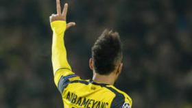 Aubameyang celebra su hat-trick ante el Benfica Foto: bvb.de