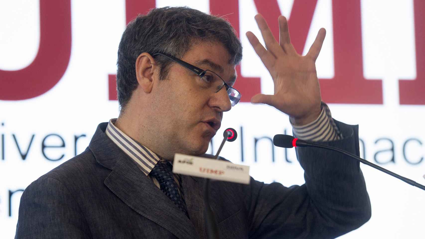 El ministro de Energía, Álvaro Nadal, durante su intervención en el curso de la UIMP.