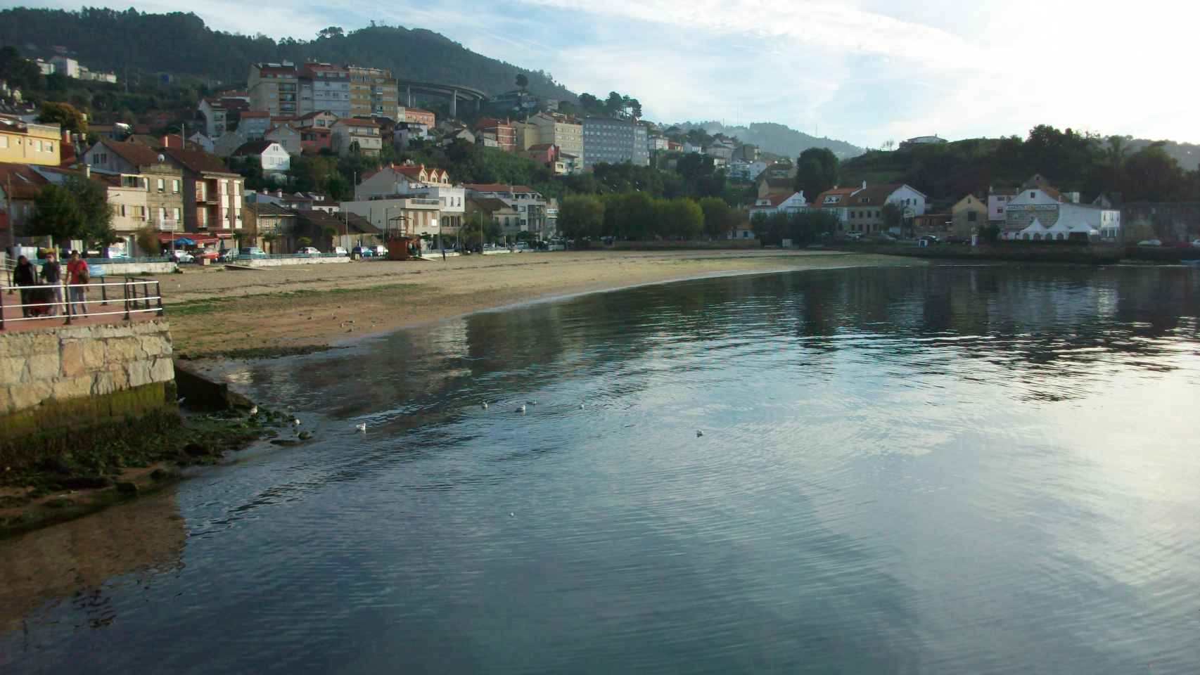 Imagen de la playa de Arealonga, en Redondela (Pontevedra).