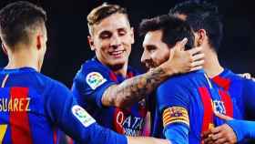 Digne celebra un gol con Messi y Denis. Foto: Twitter (@lucasdigne)