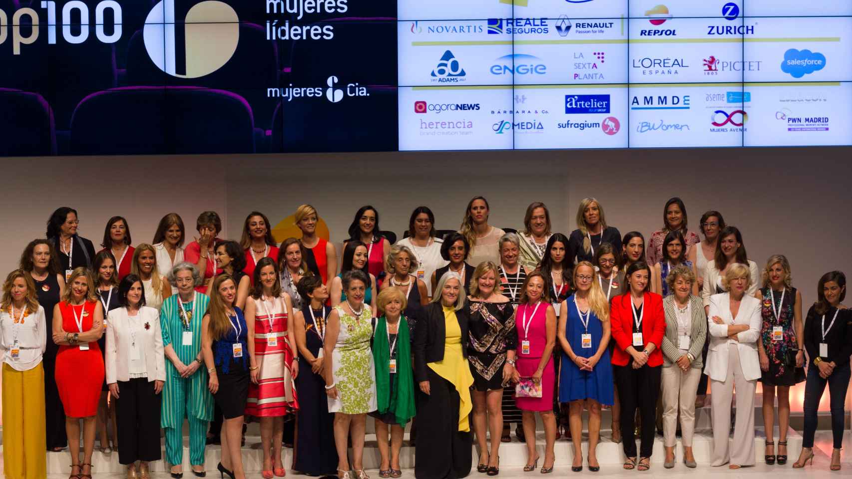 Foto de familia de las mujeres influyentes de 2017.