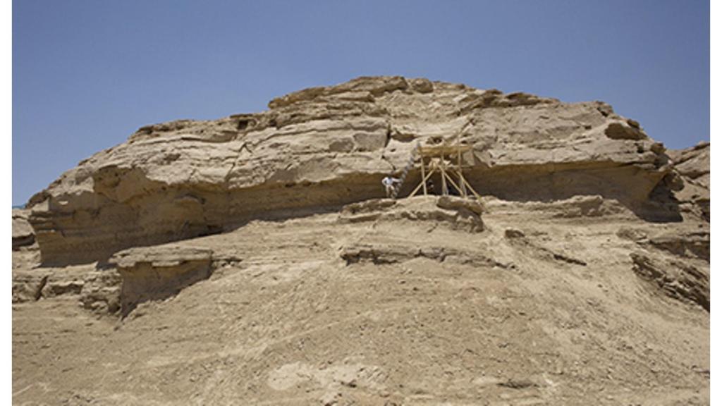 Excavación arqueológica en Elkab (Egipto).