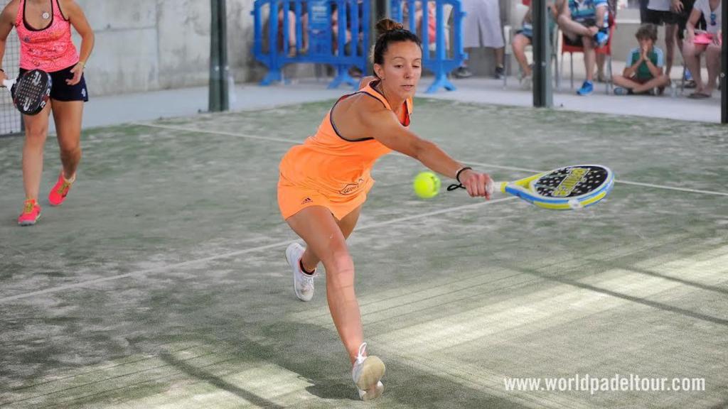 Carla Mesa durante los octavos de final femeninos de Valladolid.