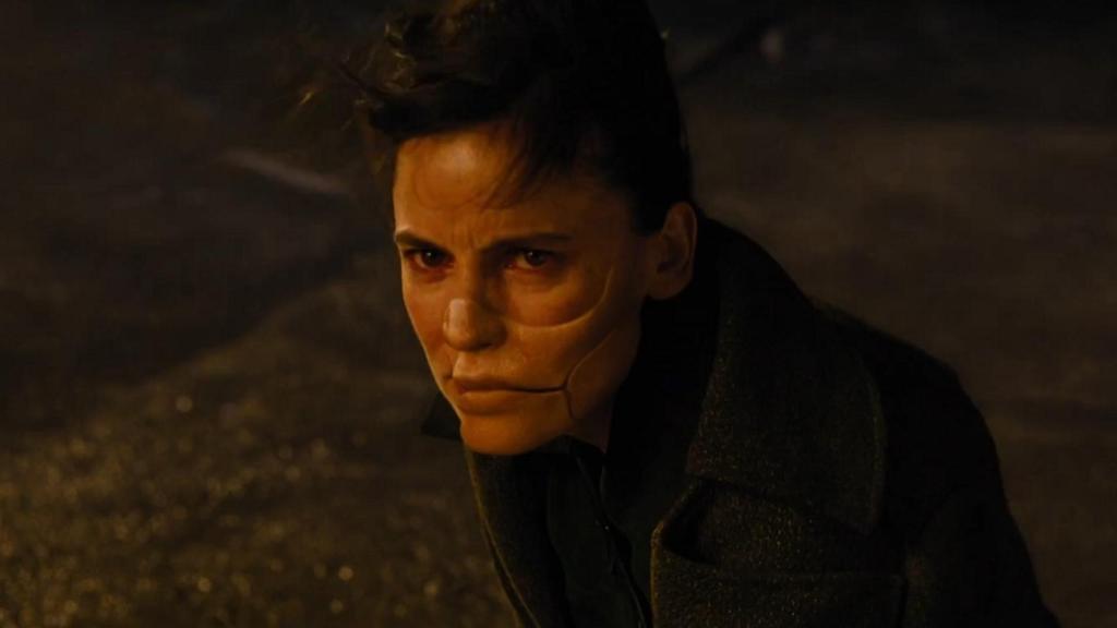 Elena Anaya es la Doctora Maru, una de las enemigad de Wonder Woman.