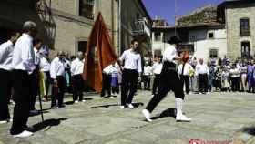 El tradicional Baile de la Bandera de Hinojosa de Duero
