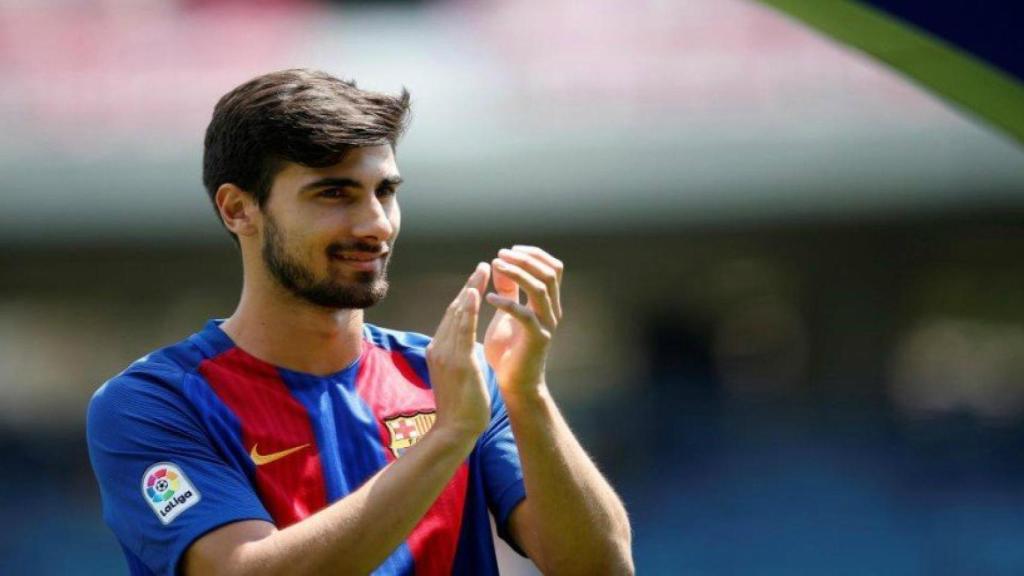 André Gomes en su presentación con el Barcelona. Foto: fcbarcelona.es