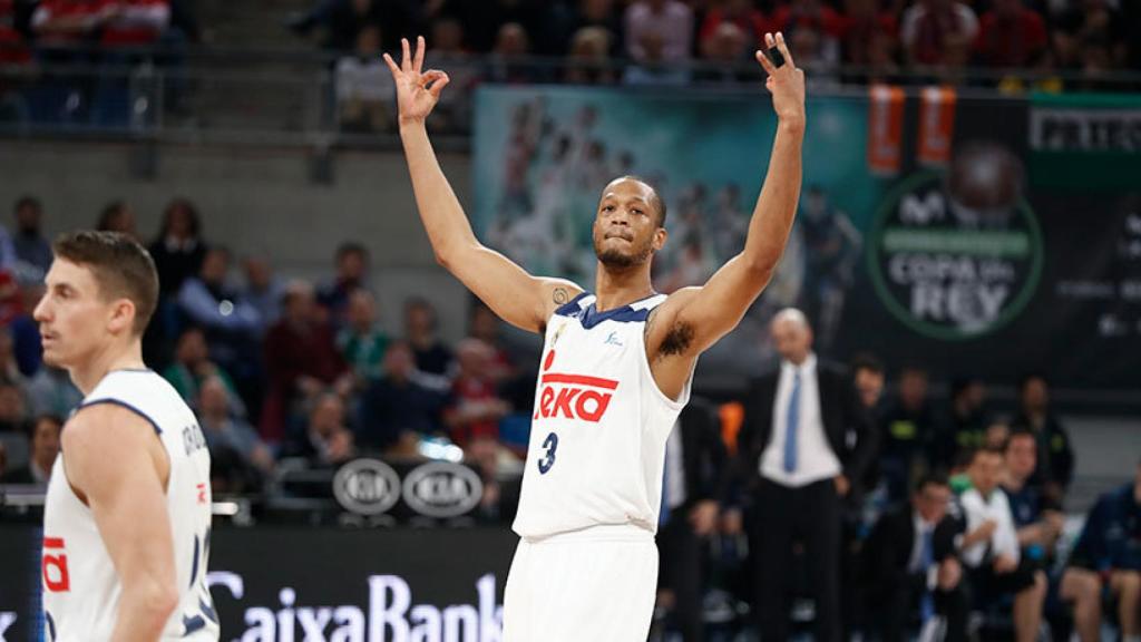 Anthony Randolph, tras la canasta de la victoria