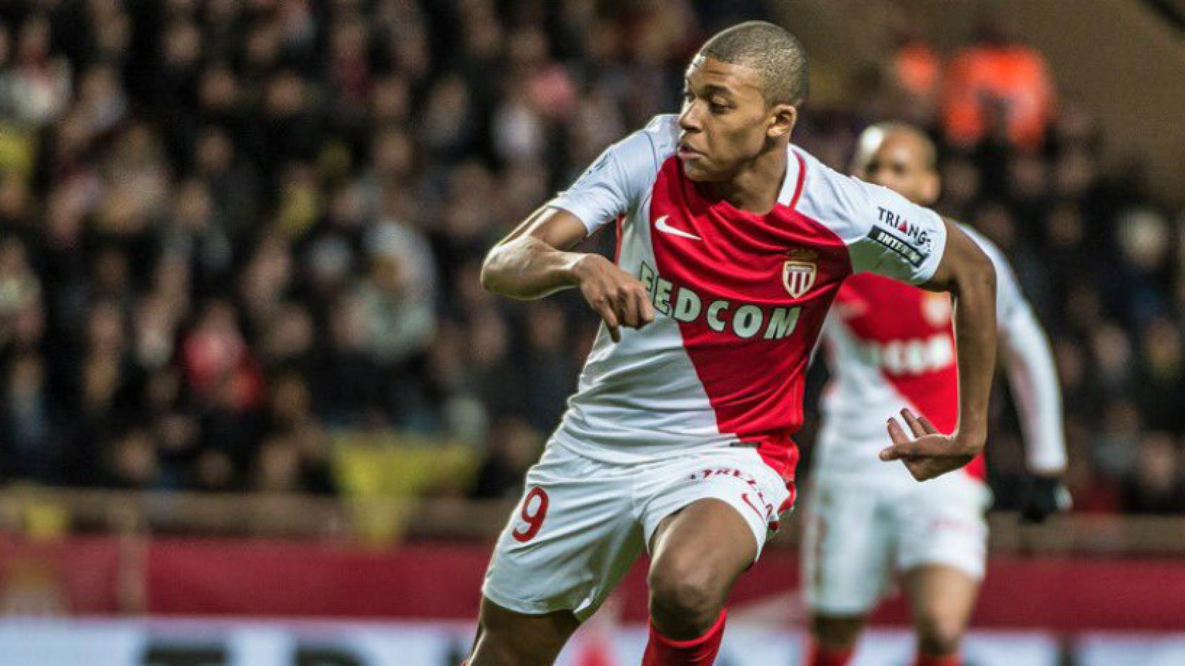 Mbappé, durante un partido con el Mónaco   Foto: Twitter (@KMbappe)