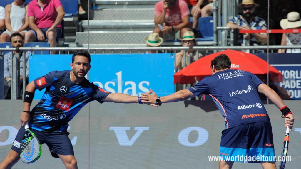 Sanyo Gutiérrez y Paquito Navarro celebran un punto.