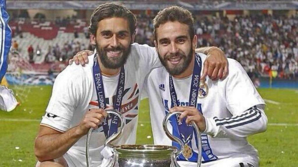 Arbeloa y Carvajal celebran la Décima. Foto Twitter (@DaniCarvajal92)