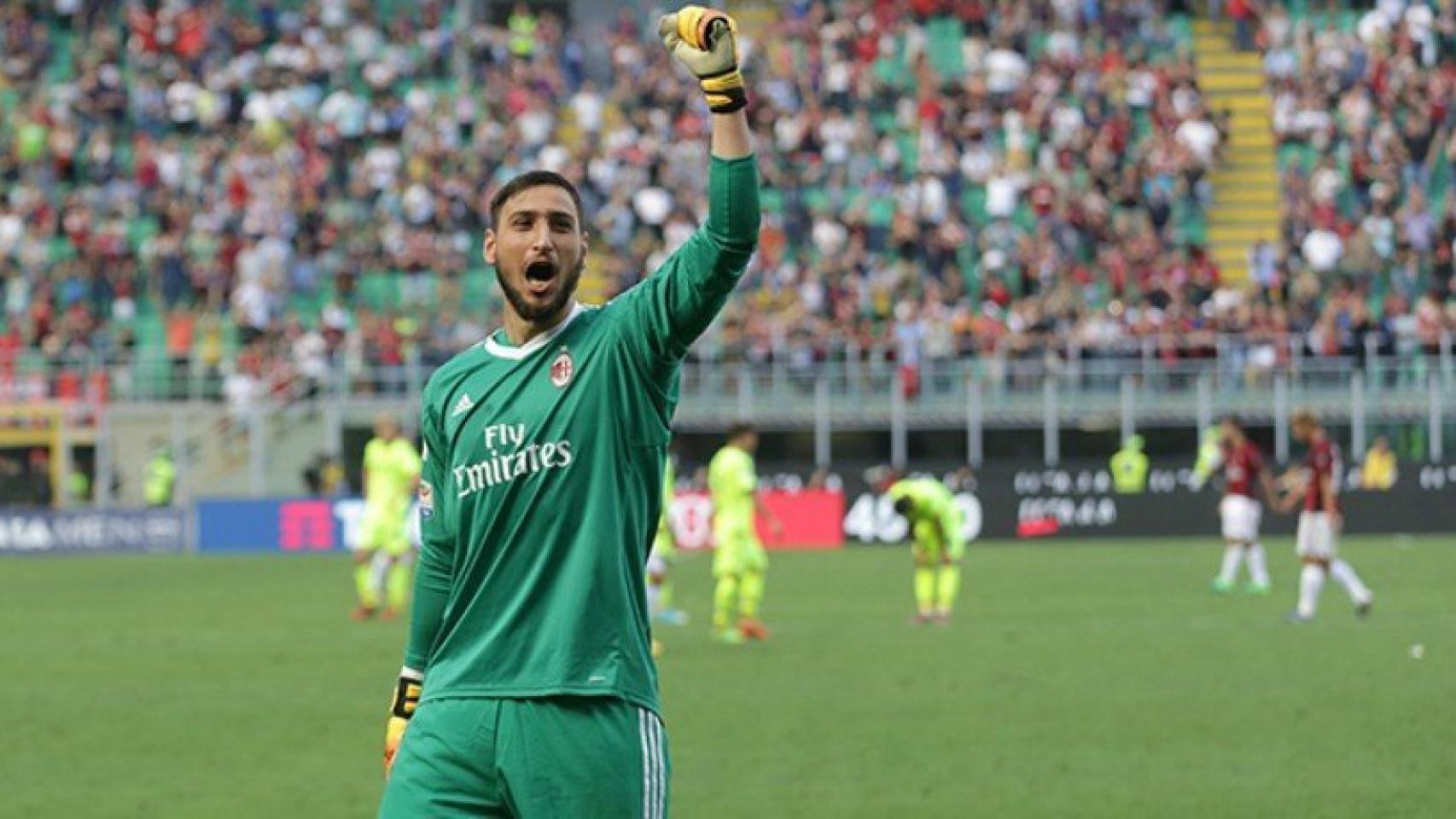 Donnarumma celebra un gol del Milan. Foto: acmilan.com