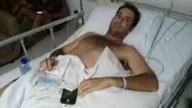 Cristian, en su cama del hospital de Bali